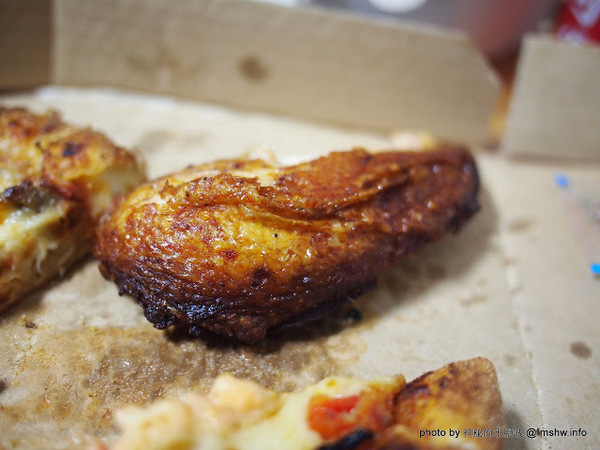 台灣達美樂：【食記】Domino’s 達美樂『龍蝦霸丸比薩、鴻運香汁雞』 : 帕瑪滋心~雙料得我心!