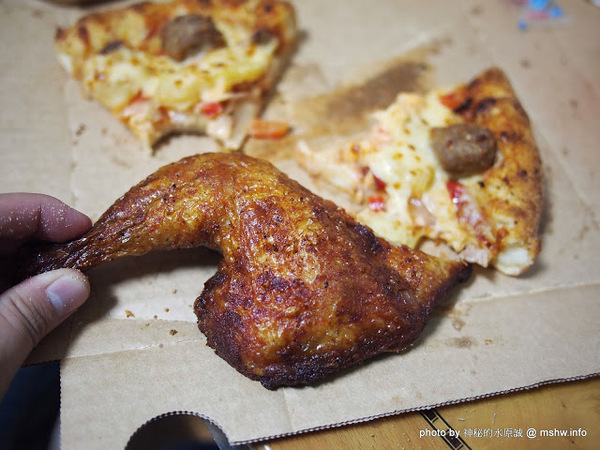 台灣達美樂：【食記】Domino’s 達美樂『龍蝦霸丸比薩、鴻運香汁雞』 : 帕瑪滋心~雙料得我心!