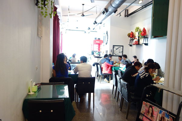 MUMU白姆森林:MUMU白姆森林 大嗑八盎斯的牛肉漢堡喚著花生醬的甜鹹妙滋味 MUMU白姆森林:MUMU白姆森林 大嗑八盎斯的牛肉漢堡喚著花生醬的甜鹹妙滋味