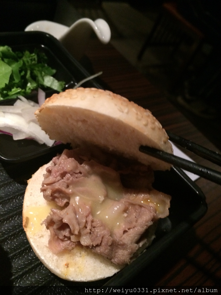 景美夜市人氣美食吃到飽、世新大學學生強力推薦－《壽喜燒一丁》吃到飽！