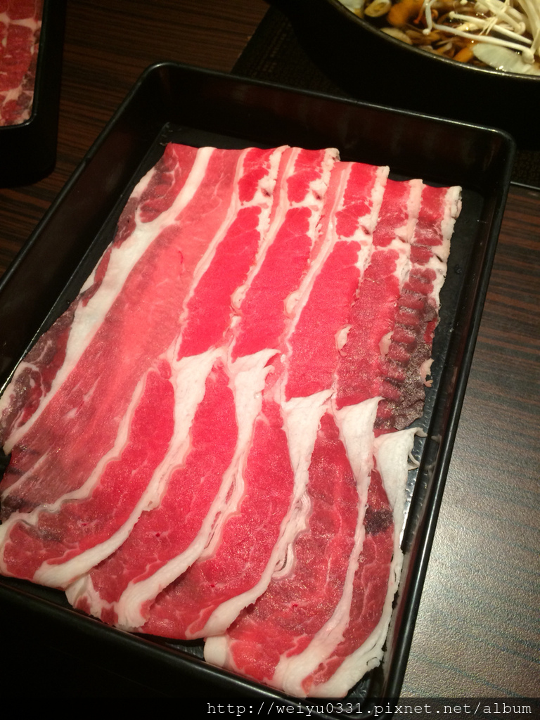 景美夜市人氣美食吃到飽、世新大學學生強力推薦－《壽喜燒一丁》吃到飽！