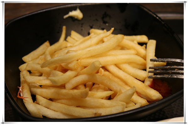 Roma軒：捷運劍南路站-大食代-Roma軒