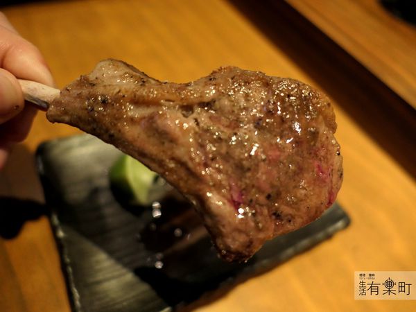 【台北中山美食】川賀燒烤居酒屋：傳說中的日式深夜食堂，超美味誘人燒烤海鮮大滿足，上班族宵夜小酌好去處，近台北大學與行天宮捷運站