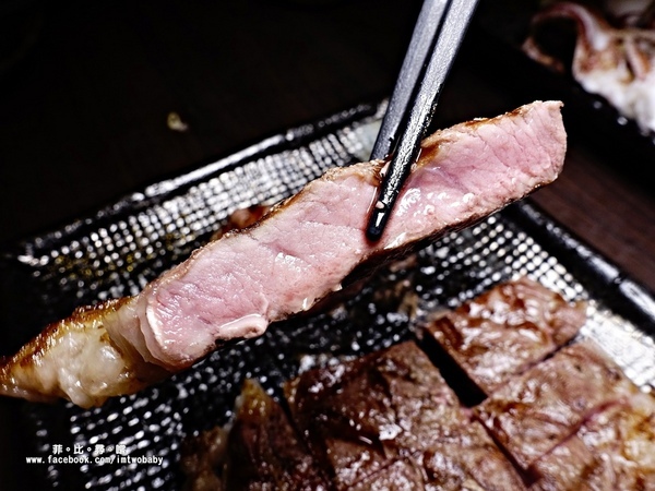 川賀燒烤居酒屋：川賀燒烤居酒屋 甘甜海膽、奶油螃蟹 大啖職人匠心獨具料理集粹 放鬆小酌的深夜食堂！捷運行天宮站/中山區宵夜
