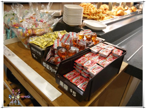 IKEA,IKEA餐廳,速食,雞翅,烤肉丸,冰淇淋,咖啡,自助餐