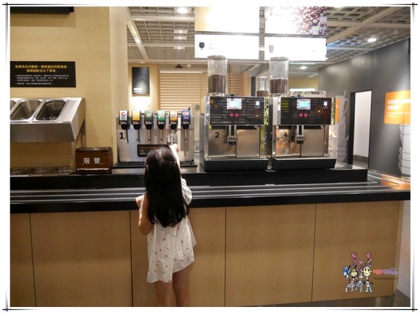 IKEA,IKEA餐廳,速食,雞翅,烤肉丸,冰淇淋,咖啡,自助餐