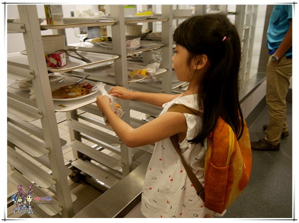 IKEA,IKEA餐廳,速食,雞翅,烤肉丸,冰淇淋,咖啡,自助餐