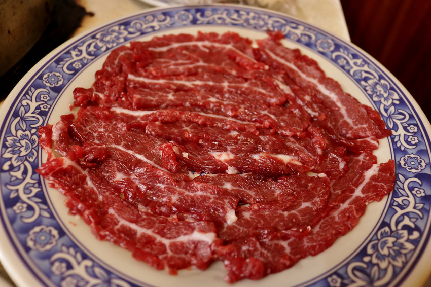台南|阿裕牛肉涮涮鍋/牛肉湯 非吃不可台南溫體牛火鍋推薦! - 奇奇一起玩樂趣