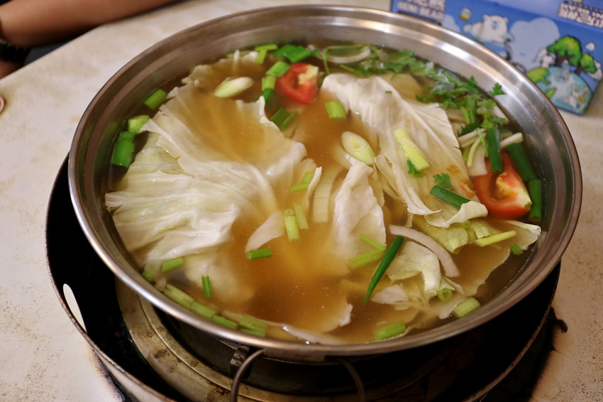 台南|阿裕牛肉涮涮鍋/牛肉湯 非吃不可台南溫體牛火鍋推薦! - 奇奇一起玩樂趣