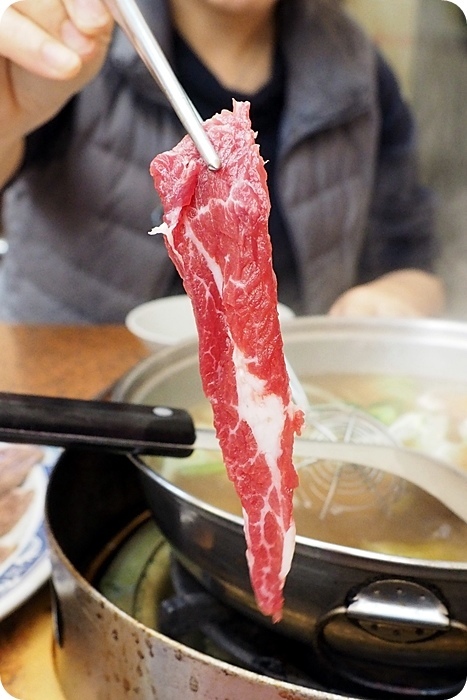 /tmp/phpL5JNu2 /tmp/phpL5JNu2