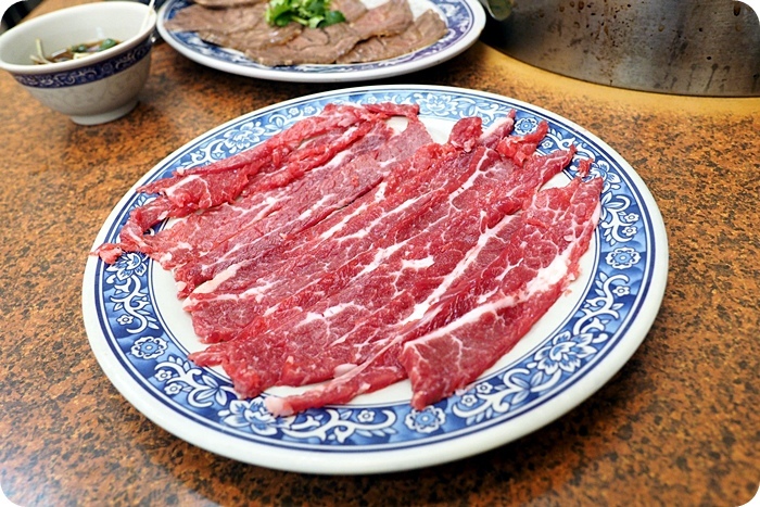 /tmp/phpEZweMD /tmp/phpEZweMD