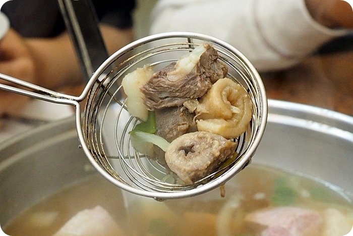 /tmp/php1etFfh /tmp/php1etFfh