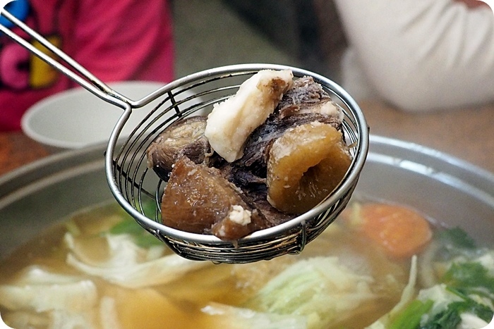 /tmp/phpOYGZ9w /tmp/phpOYGZ9w