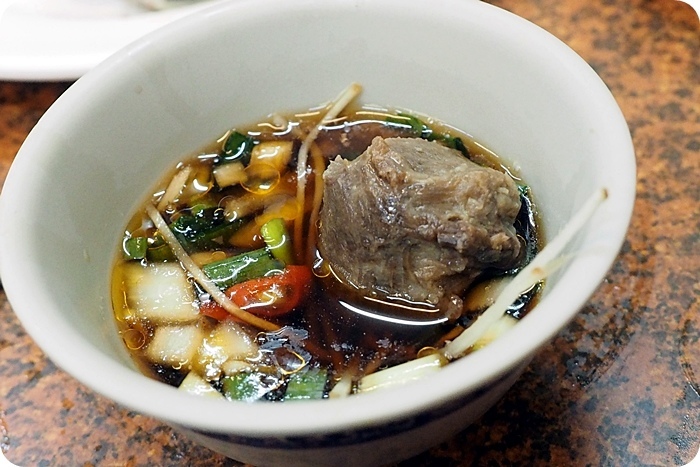 /tmp/phpdovxpq /tmp/phpdovxpq