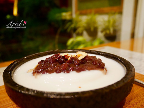 【台南美食】艾摩多手工杏仁豆腐 ◆ 純手工用心製作 ◆ 喝的到杏仁的香醇