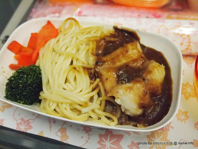  【景點】【心情】A好康必讀?長榮航空(Eva Air)無嘴貓彩繪機(Hello Kitty Jet)教戰守則?!