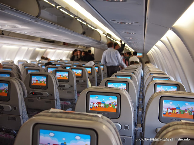  【景點】【心情】A好康必讀?長榮航空(Eva Air)無嘴貓彩繪機(Hello Kitty Jet)教戰守則?!