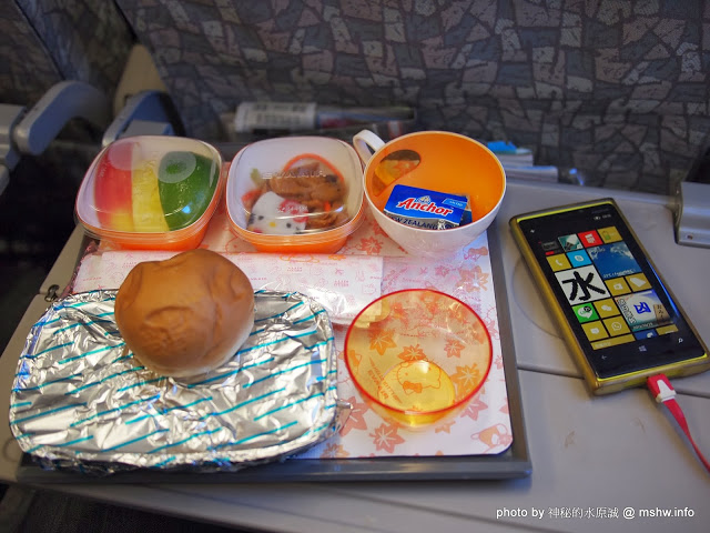  【景點】【心情】A好康必讀?長榮航空(Eva Air)無嘴貓彩繪機(Hello Kitty Jet)教戰守則?!