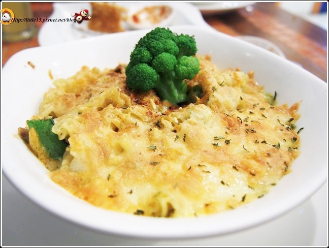 1405849049-1886759405 1405849049-1886759405