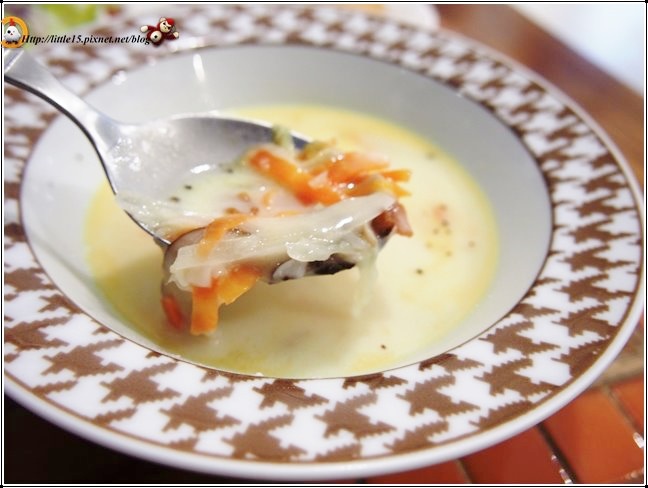 1405849035-3892005705 1405849035-3892005705