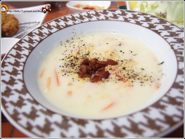 1405849039-779278320 1405849039-779278320