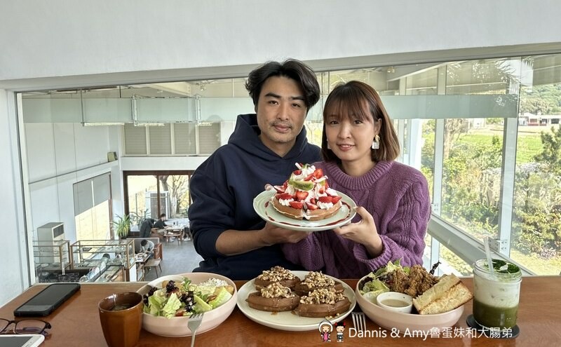 竹北景觀咖啡廳 | 喜木咖啡 坐落田野間的挑高白色玻璃屋 - Dannis Amy魯蛋妹大腸弟︱美食旅遊生活