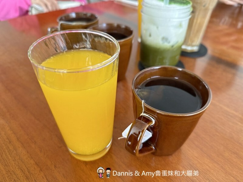 竹北景觀咖啡廳 | 喜木咖啡 坐落田野間的挑高白色玻璃屋 - Dannis Amy魯蛋妹大腸弟︱美食旅遊生活