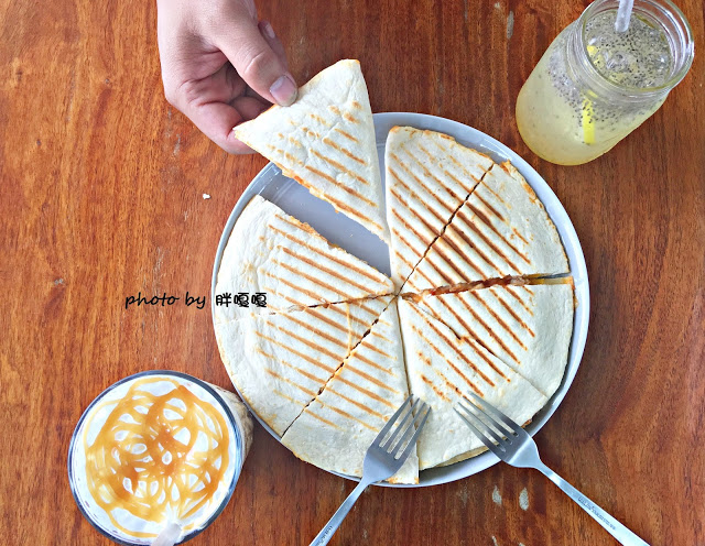 【新竹 竹北】喜木咖啡☕隱身在巷仔內、田野間的特色咖啡廳，環境舒服，餐點也令人留下深刻好印象，用餐有限時哦~