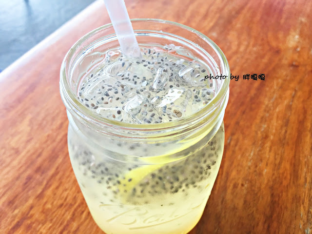 【新竹 竹北】喜木咖啡☕隱身在巷仔內、田野間的特色咖啡廳，環境舒服，餐點也令人留下深刻好印象，用餐有限時哦~