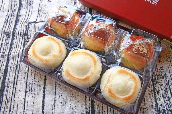 【中秋節月餅禮盒開箱文!】8家不同品牌老字號糕餅店評比!佳德糕餅、長興餅店、雪花齋、王師父餅舖、宝泉百年餅舖、台北犁記、月十二曲、君城本家,哪一家最推薦、最好吃!