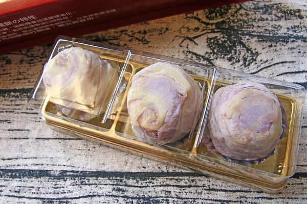 【中秋節月餅禮盒開箱文!】8家不同品牌老字號糕餅店評比!佳德糕餅、長興餅店、雪花齋、王師父餅舖、宝泉百年餅舖、台北犁記、月十二曲、君城本家,哪一家最推薦、最好吃!