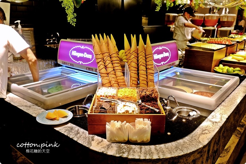 漢來海港吃到飽自助餐廳台中店重新開幕！最新菜色搶先看！人氣超夯想吃記得先訂位～