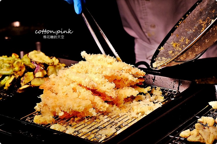 漢來海港吃到飽自助餐廳台中店重新開幕！最新菜色搶先看！人氣超夯想吃記得先訂位～