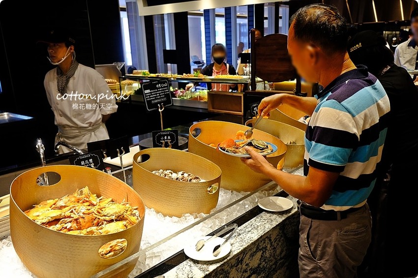 漢來海港吃到飽自助餐廳台中店重新開幕！最新菜色搶先看！人氣超夯想吃記得先訂位～