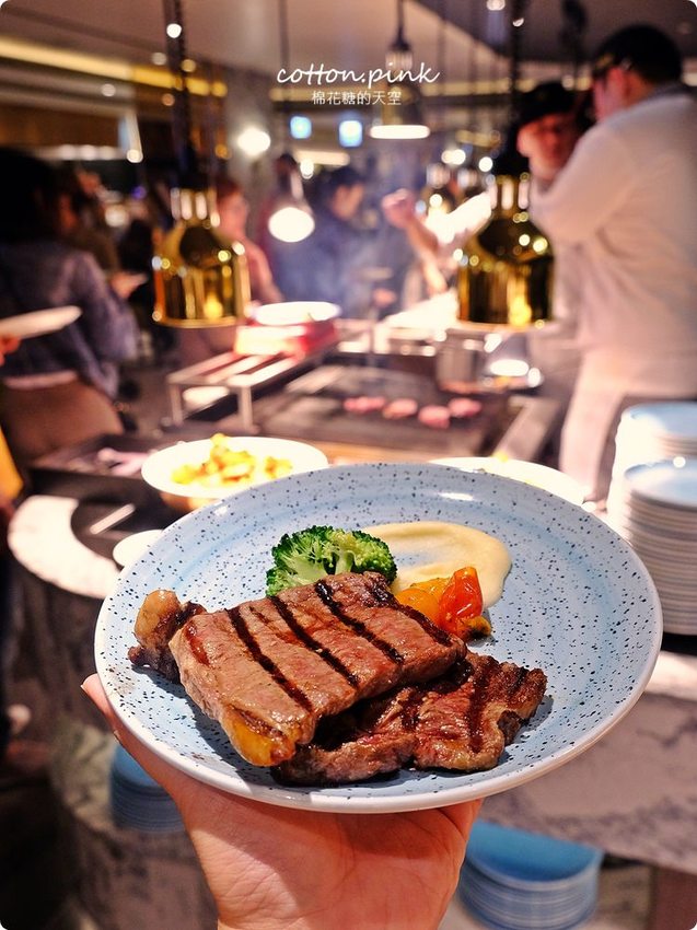 漢來海港吃到飽自助餐廳台中店重新開幕！最新菜色搶先看！人氣超夯想吃記得先訂位～