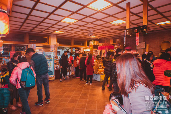 吉安慶修院|花蓮縣吉安鄉旅遊景點;觀光客必遊日式宗教建築;西元1917年(日治時期大正6年)建造,台灣宗教百景。