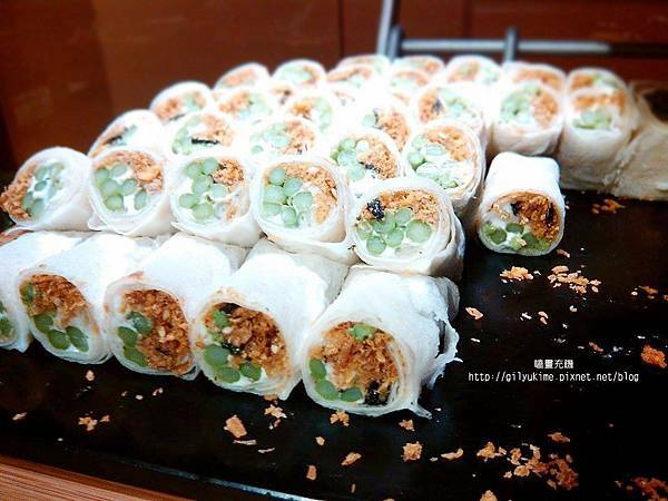 10836114_617471068380229_116918369_n