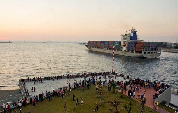 紅毛港文化園區：文化公車遊趣(十二) ~大船入港..  紅毛港篇