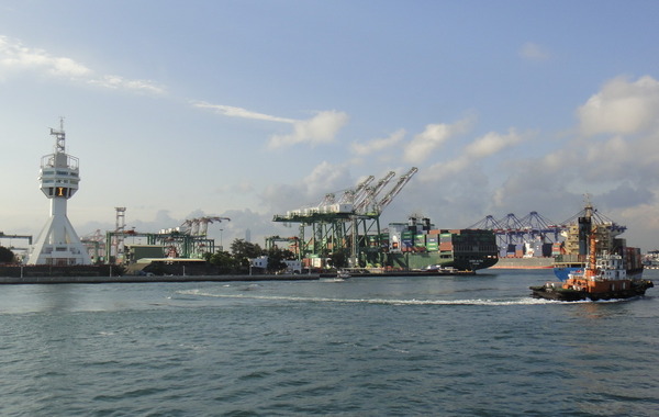 紅毛港文化園區：文化公車遊趣(十二) ~大船入港..  紅毛港篇