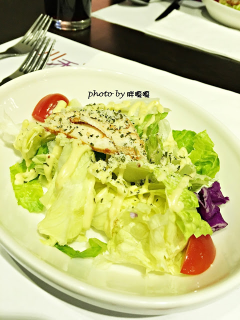 【台中 南屯】一川禾牛※紅得發紫的牛肉※牛排和雞腿排都是一絕啊!!!!宵夜場+1