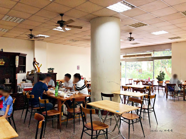 【南投 集集】八張小吃牛肉麵🍜集集超人氣美食，位在民宅之中，牛肉麵、水餃，饕客必點，好滋味飄香千里~