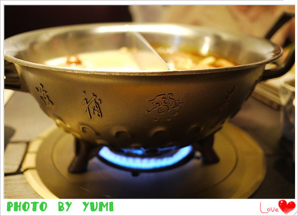 這一鍋皇室祕藏鍋物(朝富殿):【台中食記】七期特區美食!85度C集團也開火鍋店啦@這一鍋皇室秘藏鍋物(朝富殿) 這一鍋皇室祕藏鍋物(朝富殿):【台中食記】七期特區美食!85度C集團也開火鍋店啦@這一鍋皇室秘藏鍋物(朝富殿)