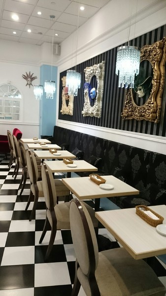 Perfume Dance 跳舞香水(夢時代店)：高雄夢時代~跳舞香水X彩虹小馬聯名主題餐廳~期間限定呦~