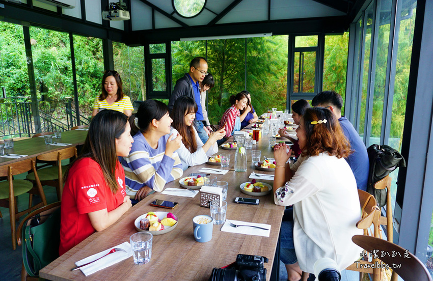 台中新社景點一日遊》花現秘境一日遊:2019台中國際花毯節、松之戀落羽松祕境、眉泉咖啡莊園、利旺文心蘭花園 - 小潔趴趴走旅遊札記