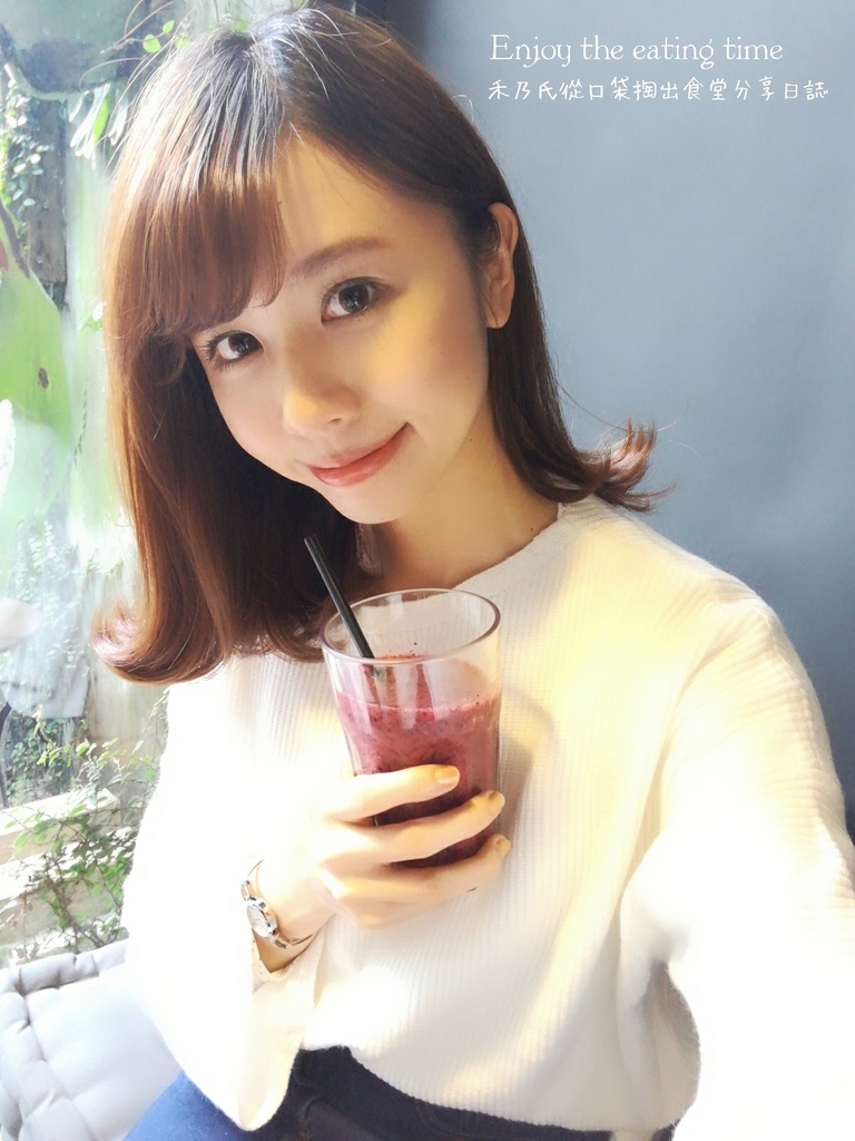 16-12-28-00-10-04-866_deco.jpg 16-12-28-00-10-04-866_deco.jpg