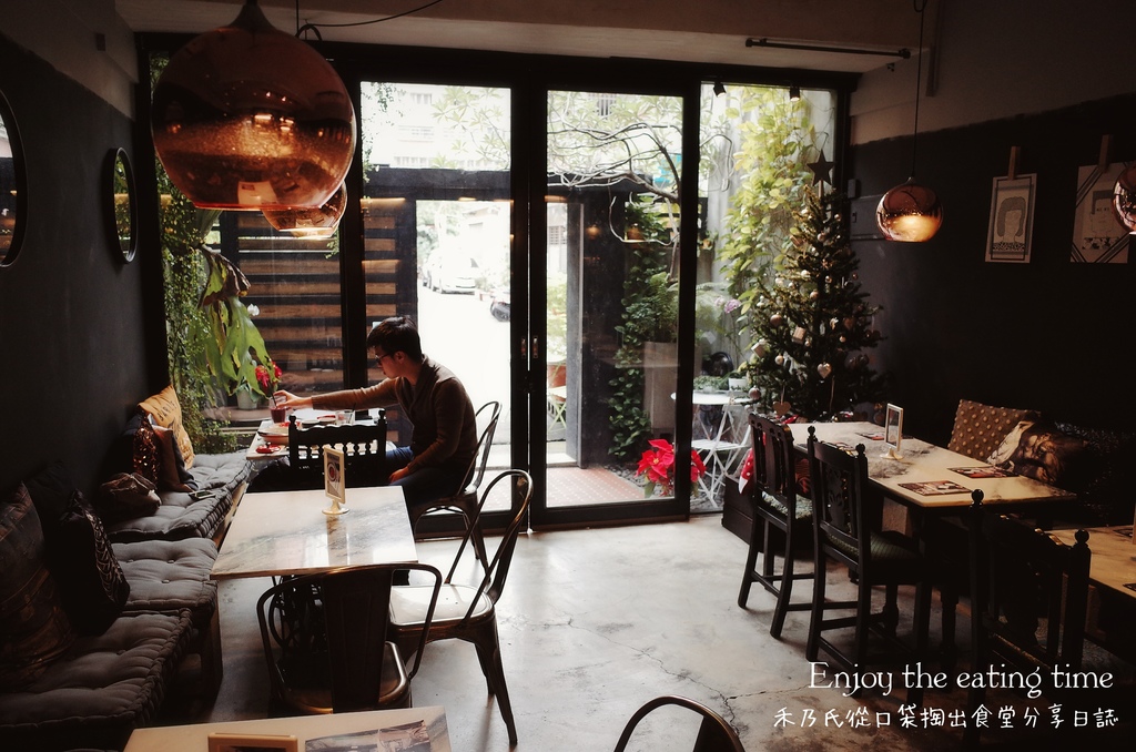 16-12-27-22-44-40-488_deco.jpg 16-12-27-22-44-40-488_deco.jpg