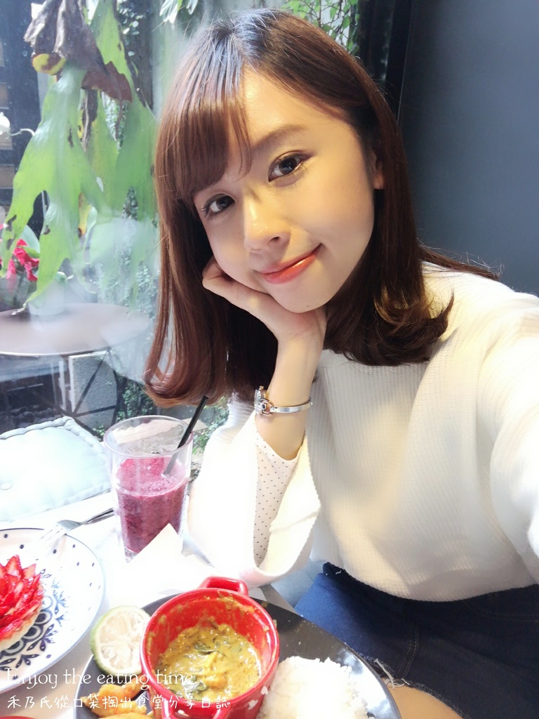 16-12-28-00-15-16-299_deco.jpg 16-12-28-00-15-16-299_deco.jpg