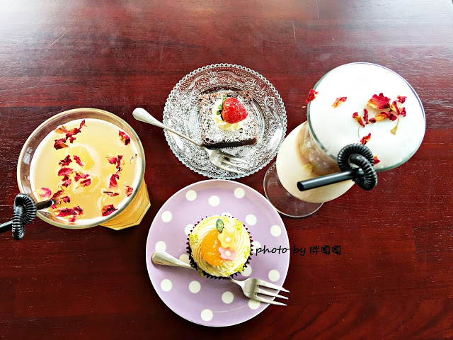 【台中 西區】軟鐵英式早餐soft metal※美到不像話的店，充滿裝置藝術與雜貨※