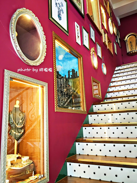 【台中 西區】軟鐵英式早餐soft metal※美到不像話的店，充滿裝置藝術與雜貨※