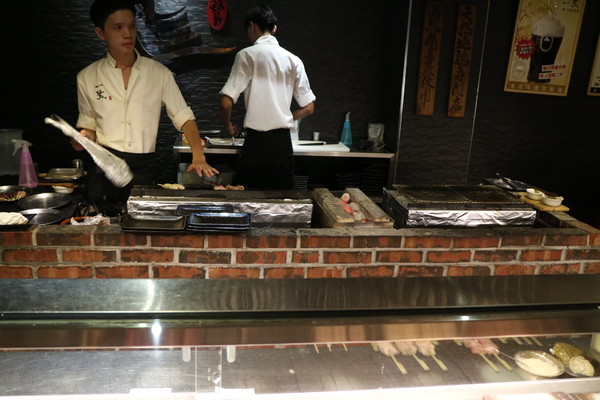 一鷺炭火燒鳥工房：【台北美食】一鷺炭火燒鳥工房(松江)@捷運行天宮站